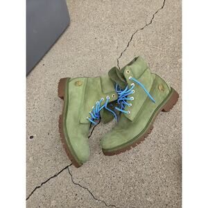 Timberland Green Leather Boots with Blue Laces